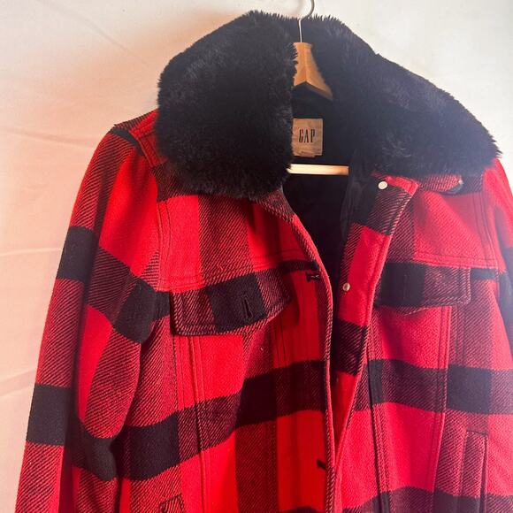 GAP Red Black Plaid Flannel Fur Bomber Jacket Removable Collar Sz. S - Picture 3 of 8